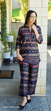 Load image into Gallery viewer, Navy Gaji silk coordset