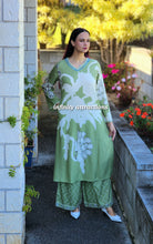 Load image into Gallery viewer, Pista green A line set