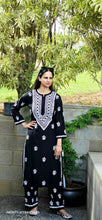Load image into Gallery viewer, Black & white lakhnawi