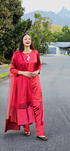 Load image into Gallery viewer, Farshi salwar suit