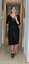 Load image into Gallery viewer, Black and Maroon kurta set