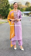 Load image into Gallery viewer, Lilac dola silk pant suit
