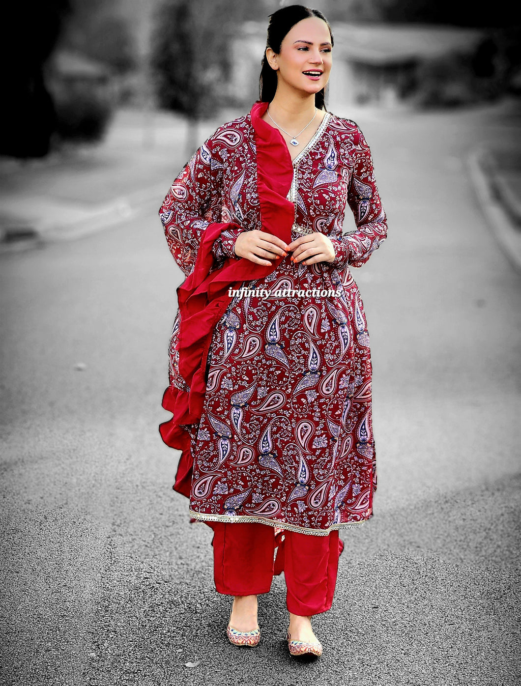 Suhagan red Niyara style suit