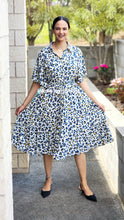 Load image into Gallery viewer, Blue &amp; white leapord print Midi dress
