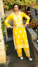 Load image into Gallery viewer, Yellow Lakhnawi suit
