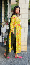 Load image into Gallery viewer, Long slit designer suit
