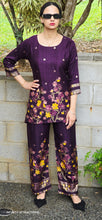 Load image into Gallery viewer, Jamuni gaji silk coord set
