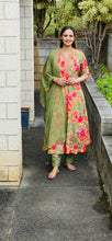 Load image into Gallery viewer, Pista Anarkali
