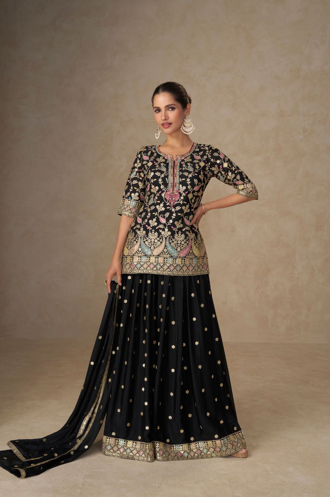 Black heavy Divider suit