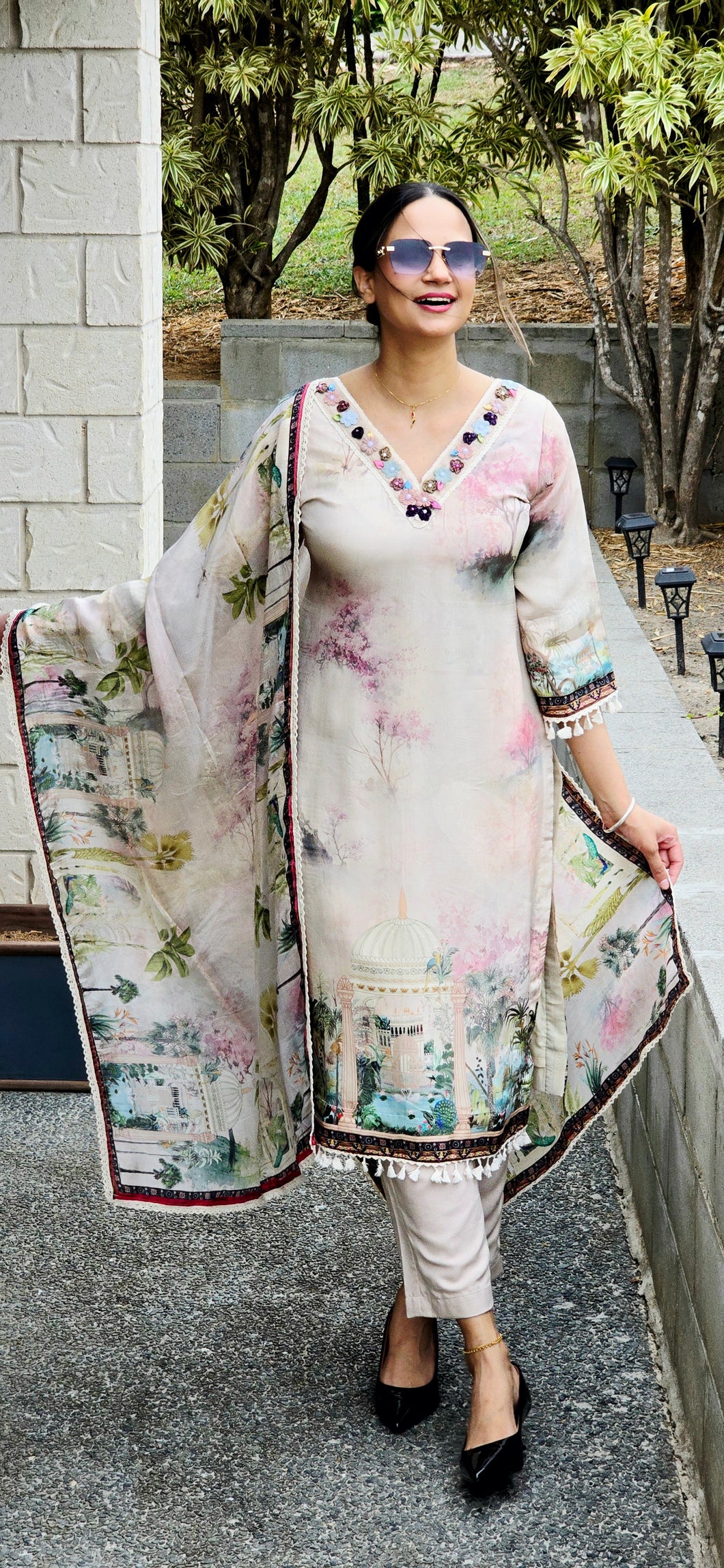 Ivory Boutique pant suit