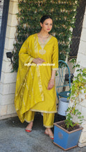 Load image into Gallery viewer, Mehndi pant suit
