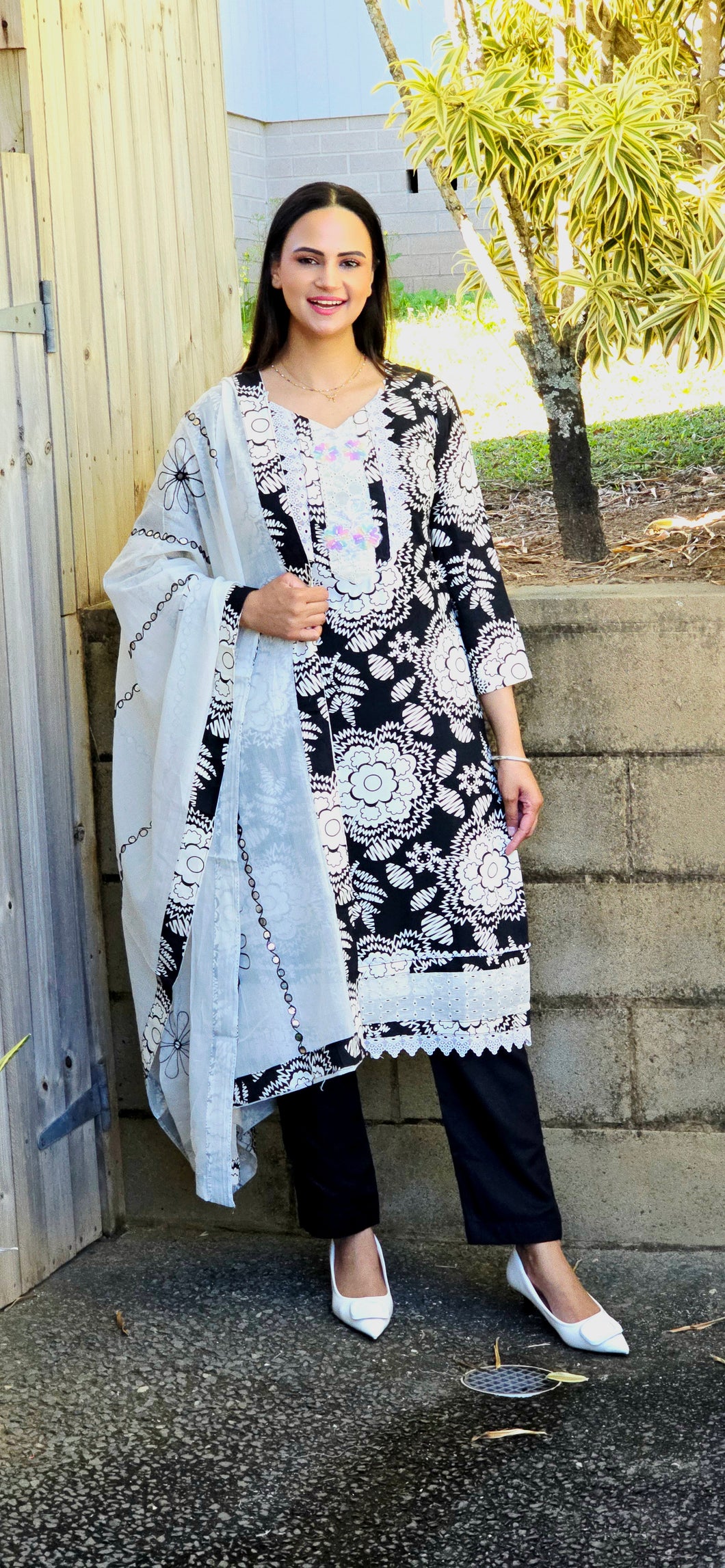Black cotton suit