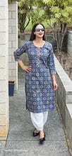 Load image into Gallery viewer, Blue kurta only
