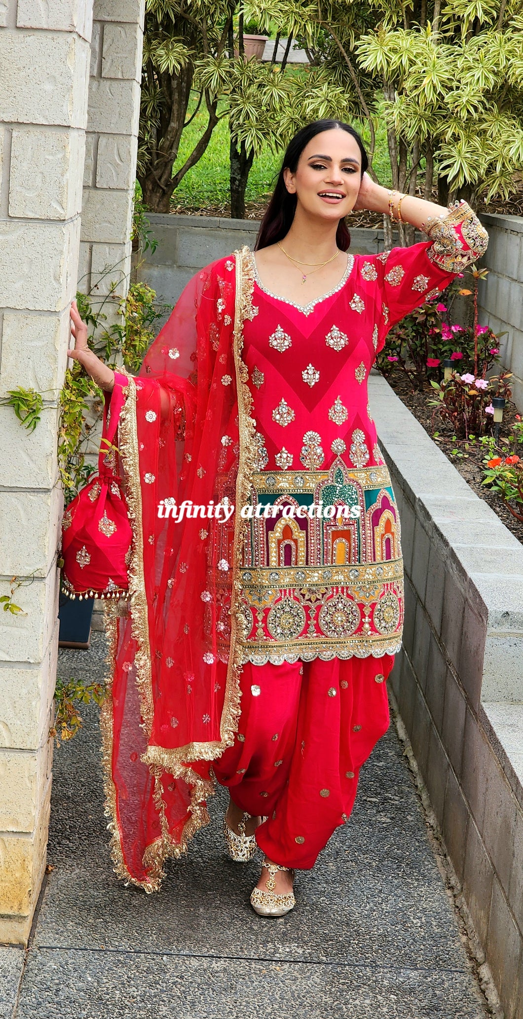 Red samosa salwar suit