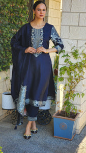 Banarsi self print pant suit