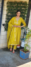 Load image into Gallery viewer, Mehndi pant suit
