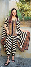 Load image into Gallery viewer, Designer Samosa salwar kaftan set
